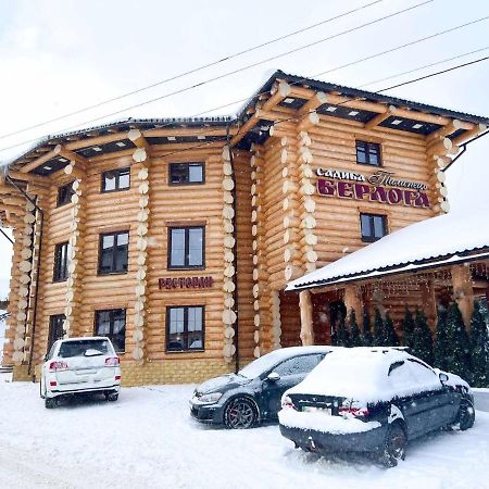 Berloga Pylypets Hotel Pilipets ภายนอก รูปภาพ
