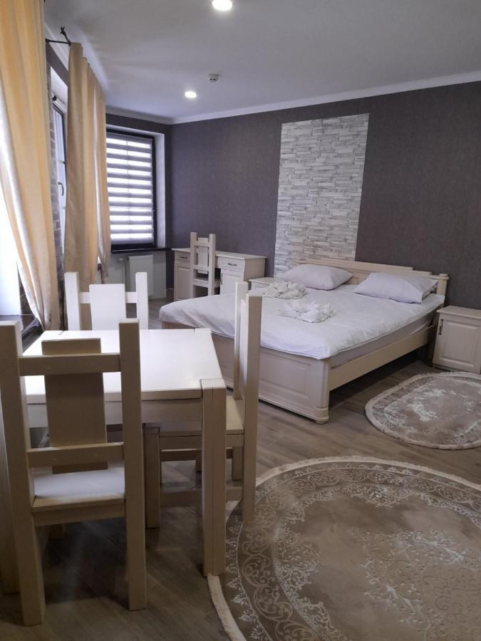 Berloga Pylypets Hotel Pilipets ภายนอก รูปภาพ
